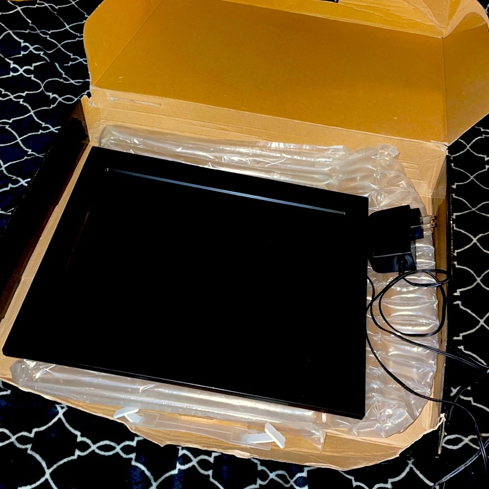 Nix digital picture frame